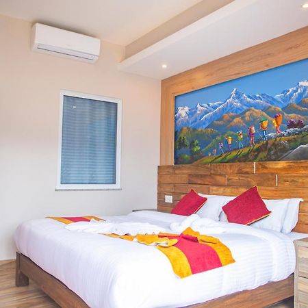 Hotel Pushkar Pokhara Dış mekan fotoğraf