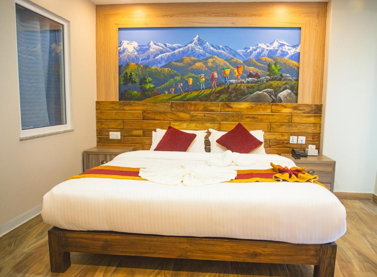 Hotel Pushkar Pokhara Dış mekan fotoğraf