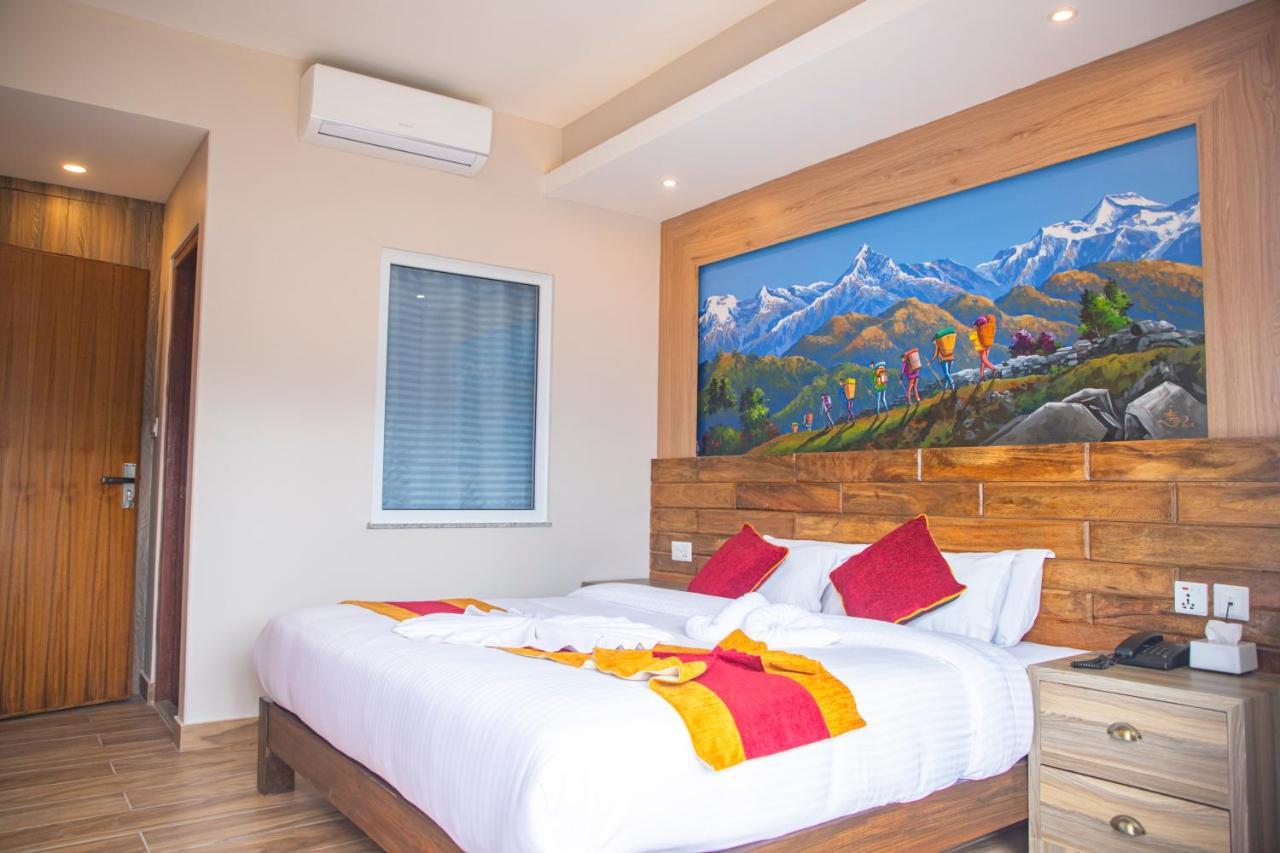 Hotel Pushkar Pokhara Dış mekan fotoğraf